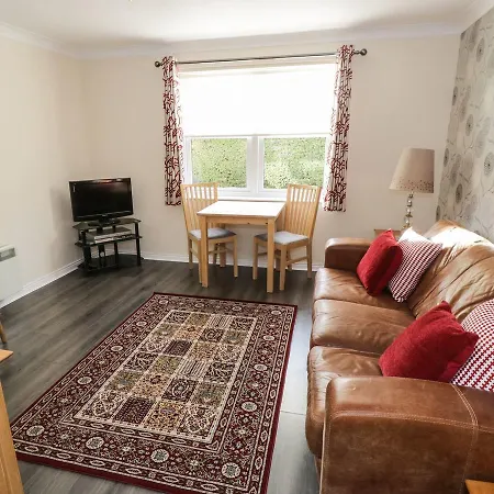110 Postern Close Holiday home *